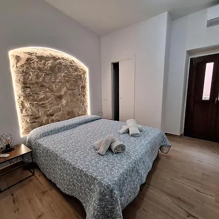 Dommu Amsicora アパート